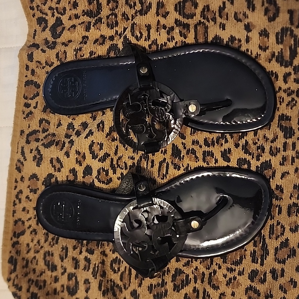 Tory burch sandals